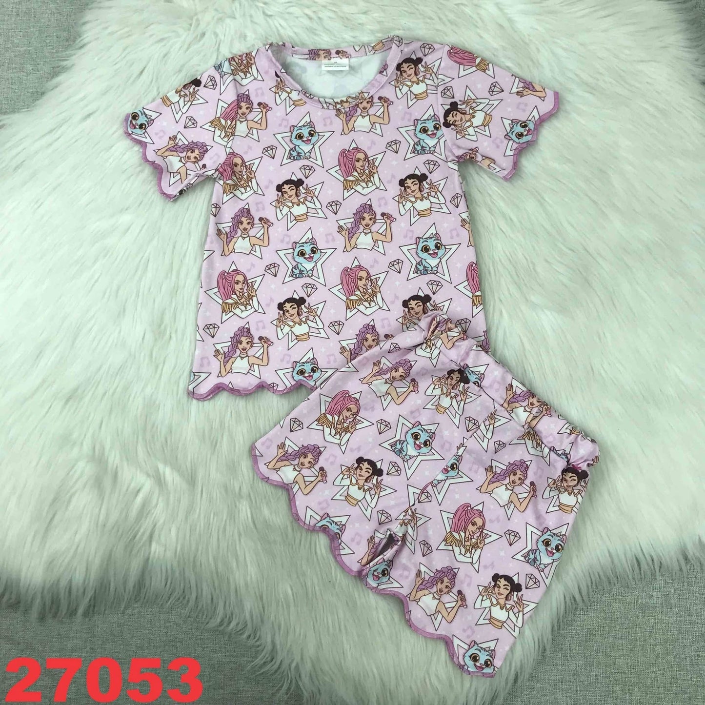 Movie Scalloped Set