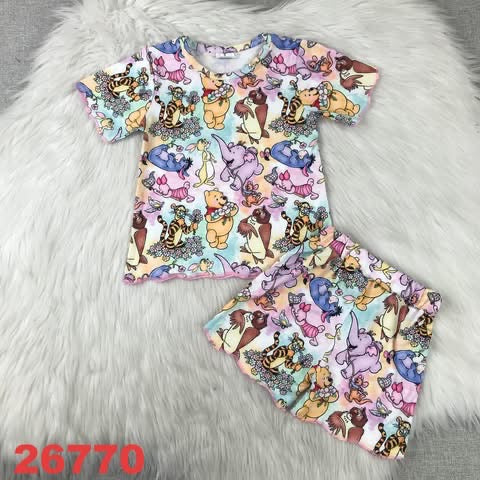 Pooh scalloped set